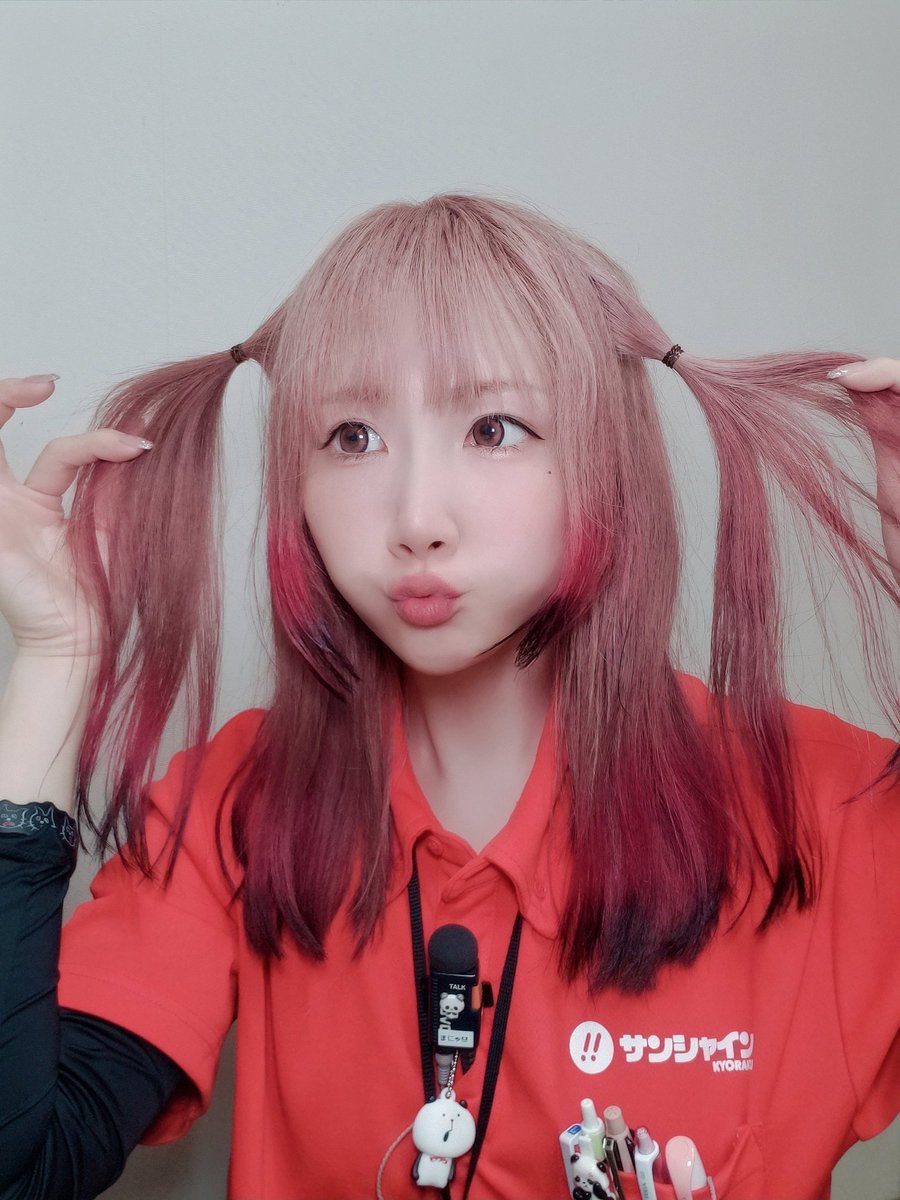 manya_panda525's tweet image. 誕生日おめでとうのリプ、いいね♡
たっくさんありがとうございます！(͒ ⸝⸝•̥𖥦•̥⸝⸝)͒✨

お返事少々お待ちを…🥺🥺

フォローもとってもうれしいです❣
フォロバも制限かからないよう少しずつさせていただきます🙇‍♀💞

👇🏻 今日の #にゃんにゃんday ヘアぺたり🐾

　←途中経過　　　　完成→