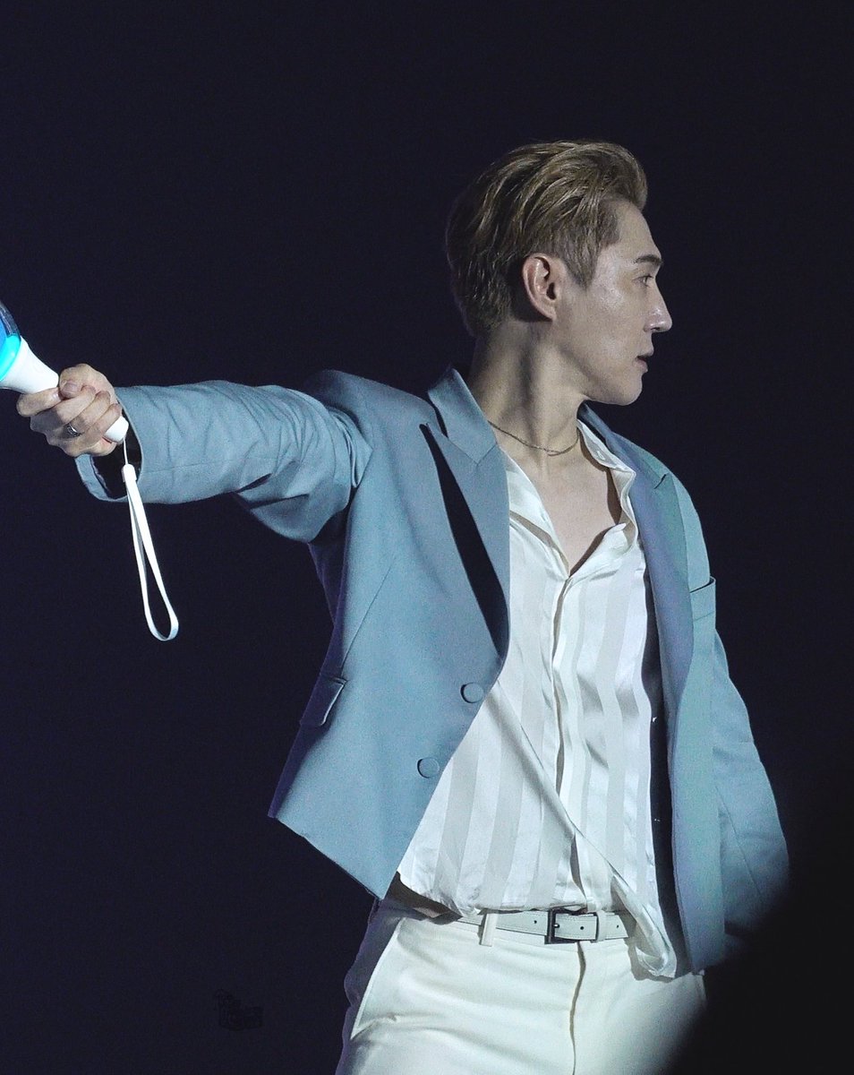 진짜 조각미남이라고