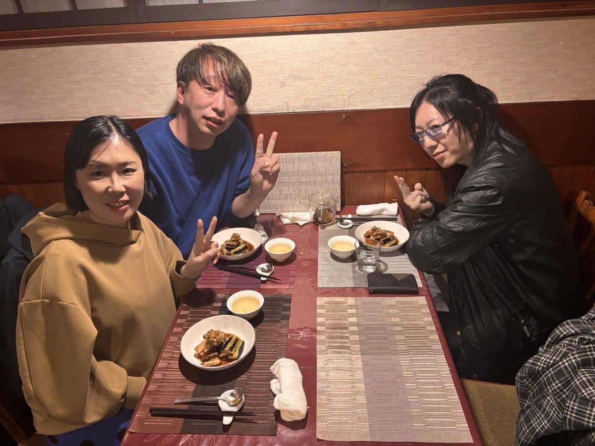 ichigumapanda's tweet photo. 志を同じくする方々と、誹謗中傷抑止に関する社会活動を考えていまして、その準備をしています。

本日は、政治家の皆さんへの陳情、会を作ってどんな風に活動していくか、被害者からの相談のことや、厳罰化はもちろん必要だけど、そこにとどまらず、加害をする人がどのように社会の中で包摂されていけるのかに至るまで、幅広く議論することができました。

阿部さん@abetokyo 中川さん@ERkovMDJDUqWc0x 有意義な時間をありがとうございました❗️