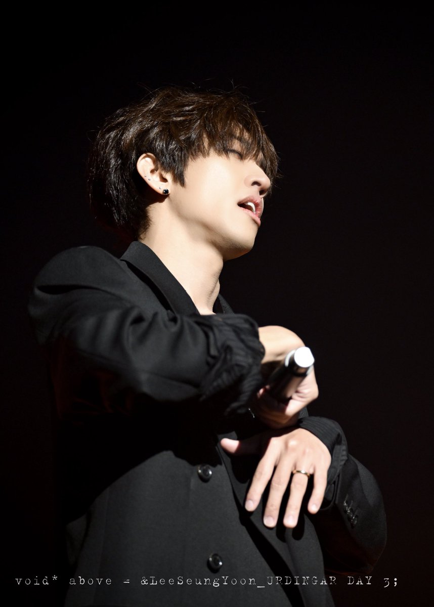 2025 LEE SEUNG YOON
CONCERT [URDINGAR]
DAY 3 (251214)

#이승윤 #LEESEUNGYOON
#어딘가 #URDINGAR