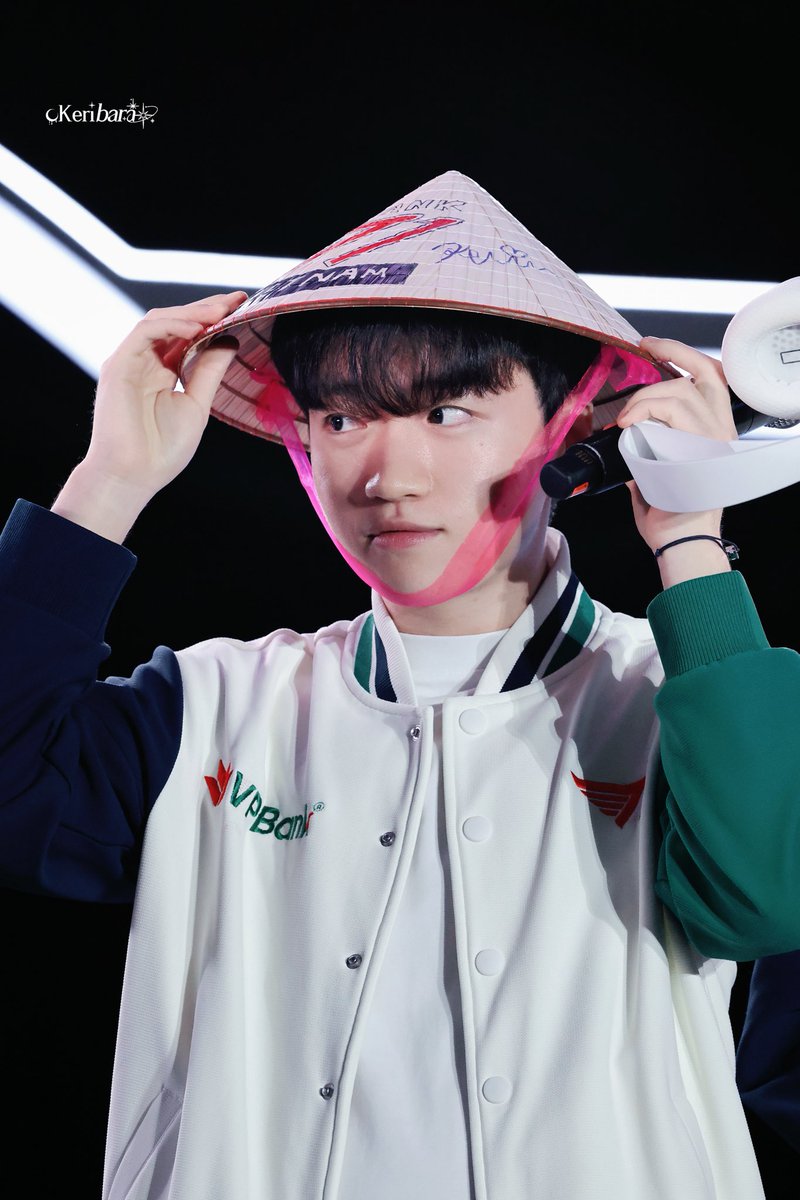 251221 VPBank FM

그냥… 귀여움 💝

#Keria #케리아 #류민석