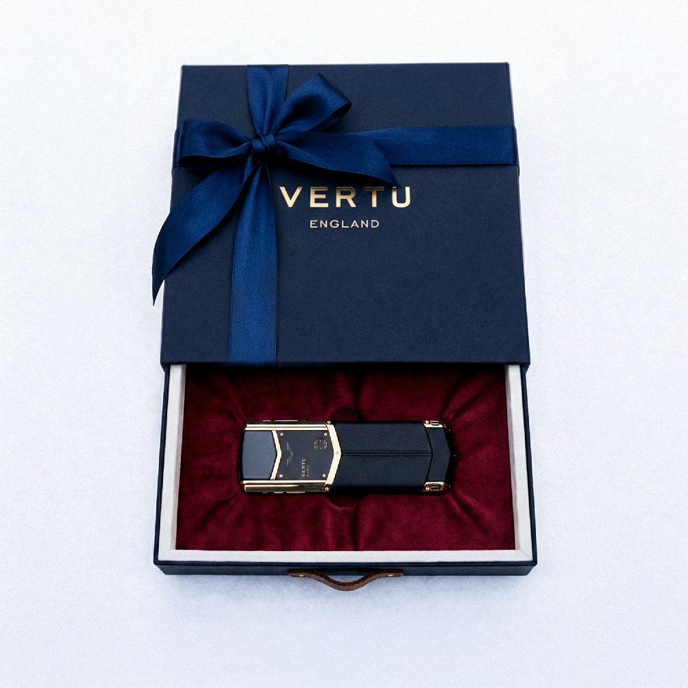 VertuEngland's tweet image. A gift, not for occasions
but for legacy.

VERTU SIGNATURE
crafted to be unwrapped once
and remembered forever.

Discover the art of ownership.
Explore VERTU SIGNATURE.

#VERTU #VERTUSignature #LuxuryTechnology #TimelessDesign #ModernHeirloom #LuxuryGift #HighEndLifestyle