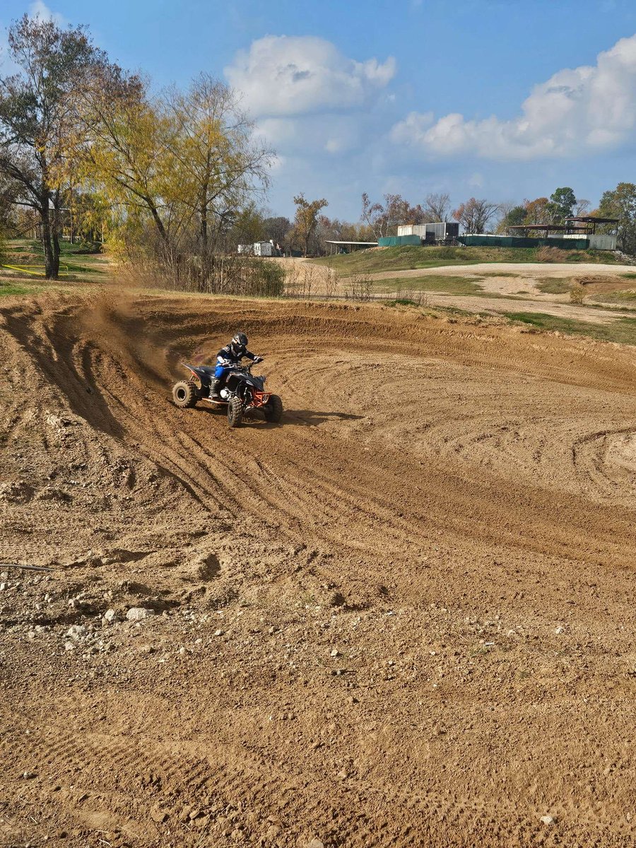 Ghost_Wolf_20's tweet photo. Went back to 3 palms yesterday, love the new layout for the river track https://t.co/4H5LFsygrD