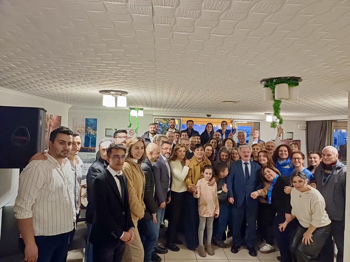 YENERATASEVEN's tweet photo. ZMO Ankara İli Delege seçimlerinde bizlere güvenerek oy kullanan tüm meslektaşlarımıza teşekkür ederiz. Bu destek ortak emeğimizin ve dayanışmamızın göstergesidir.

Bu güvenin sorumluluğuyla Odamız, mesleğimiz ve ülkemiz tarımı için kararlılıkla çalışmaya devam edeceğiz. https://t.co/G8mDcqE4fz