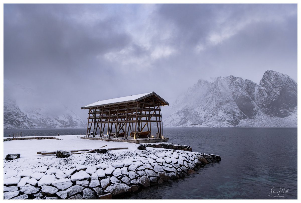 'The Boathouse'
Anita's, Sakrisoy