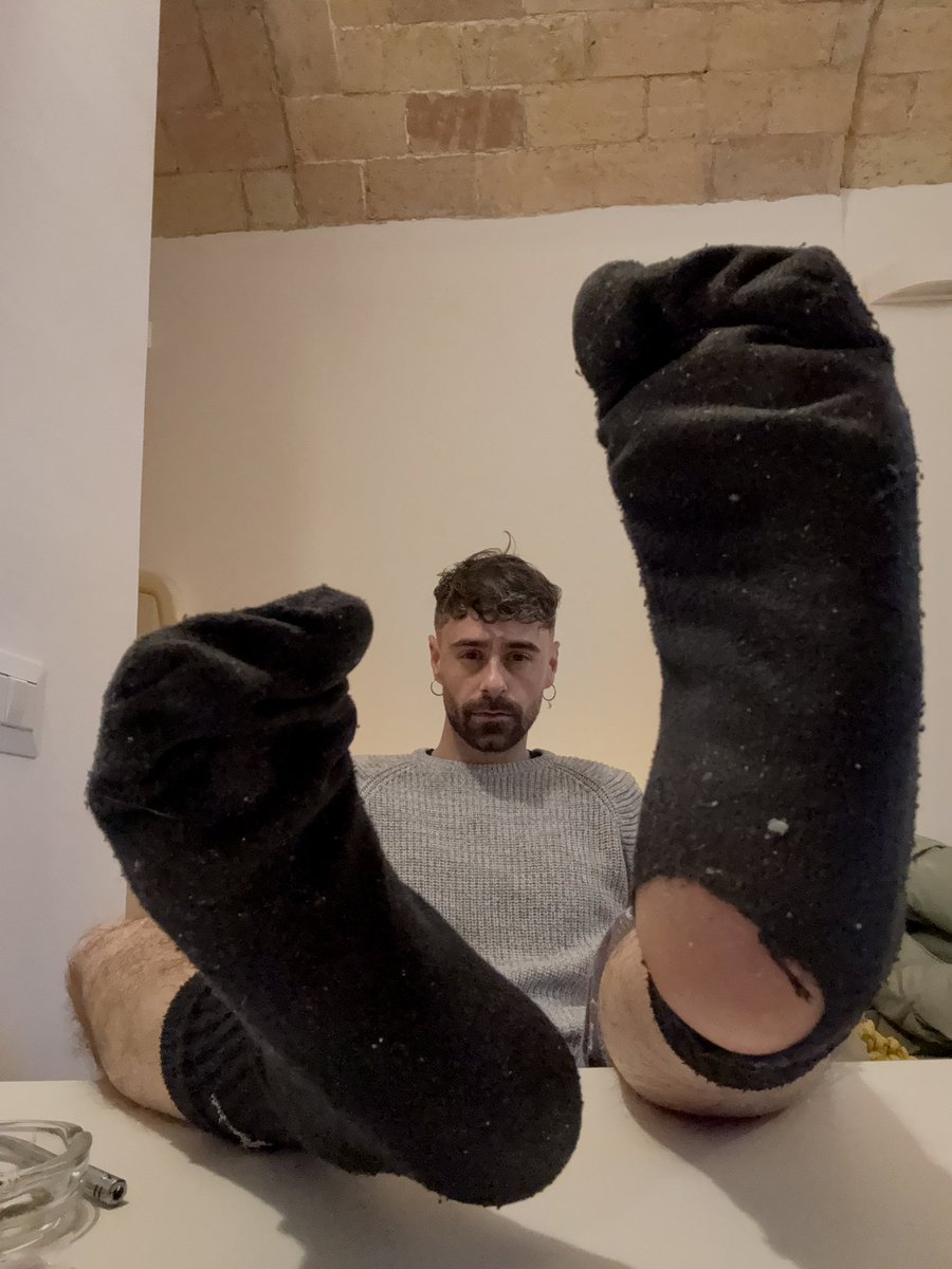 ESaolini's tweet photo. Oh no, it’s broken!

#sock #socks #gaysocks #feet #footfetısh #foot #rome https://t.co/3UIBF6wegu