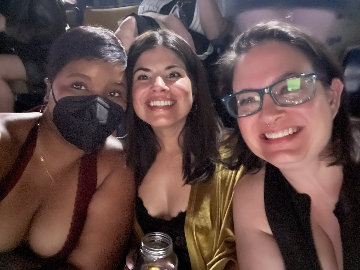 GeauxGabrielle's tweet image. “Refusing to re-enter society”

Meanwhile I be everywhere in a mask