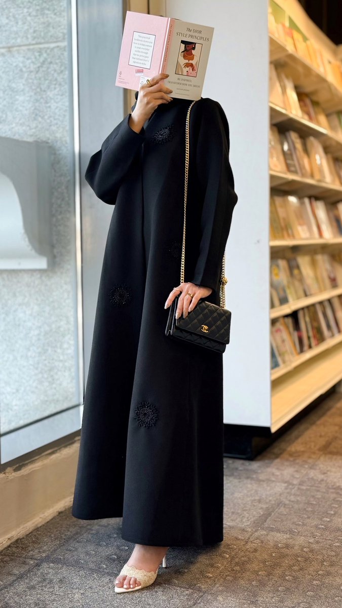 sofya2021's tweet image. إن شاء الله أعيش ما تبقى من حياتي مدللة دلال مبالغ فيه .. 🖤