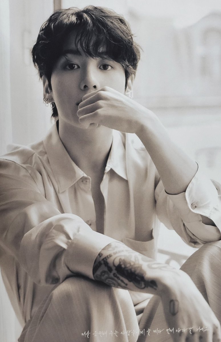 รูปนี้หล่อมาก ทรงผม แววตา รูปร่าง การโพสท่าคือไม่มีที่ติ หนุ่มอายุ 28 อันตรายต่อหัวใจจริงๆ