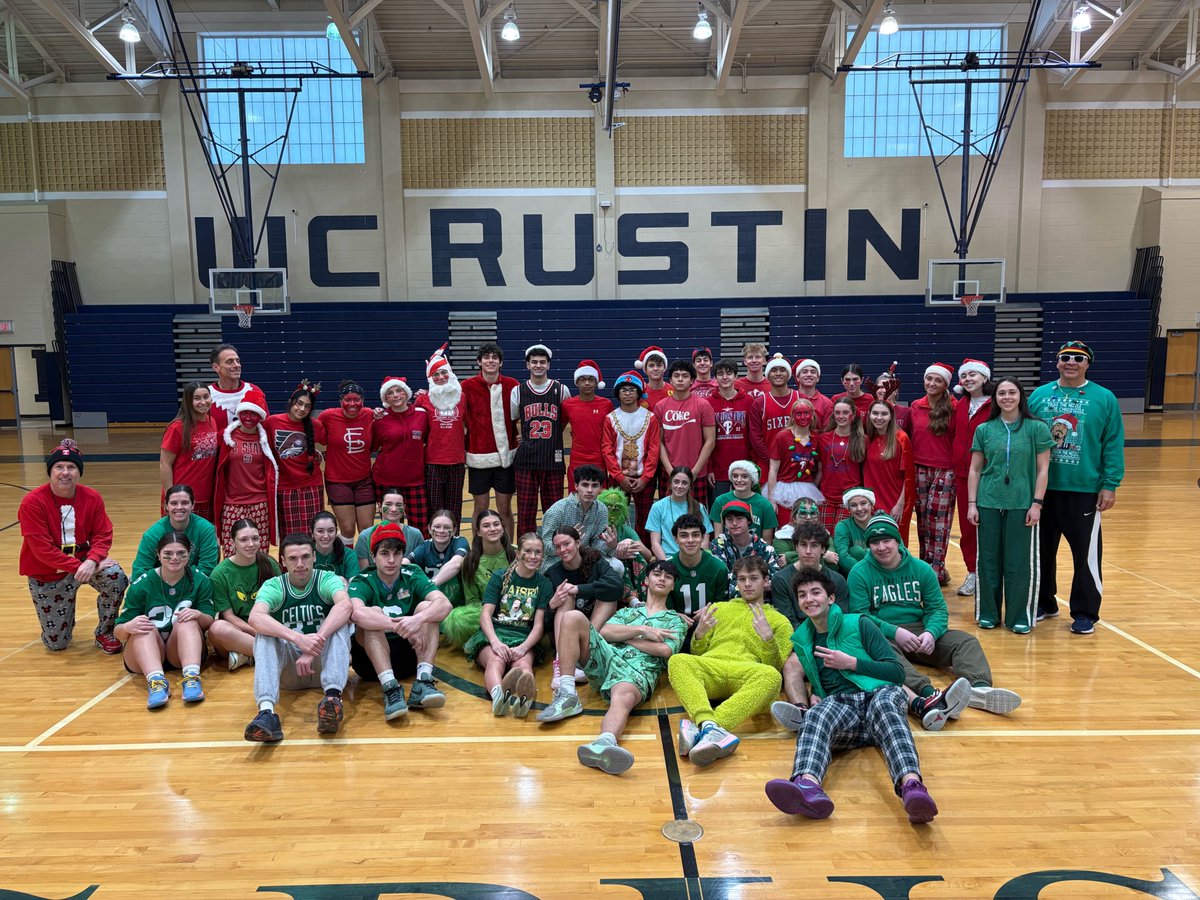 RustinBoysHoops's tweet image. 2nd Annual Rustin Basketball Co-Ed Reindeer Games. Merry Christmas and Happy New Years from our family to yours. #Rustinbasketball #UKnightEd #Reindeergames
