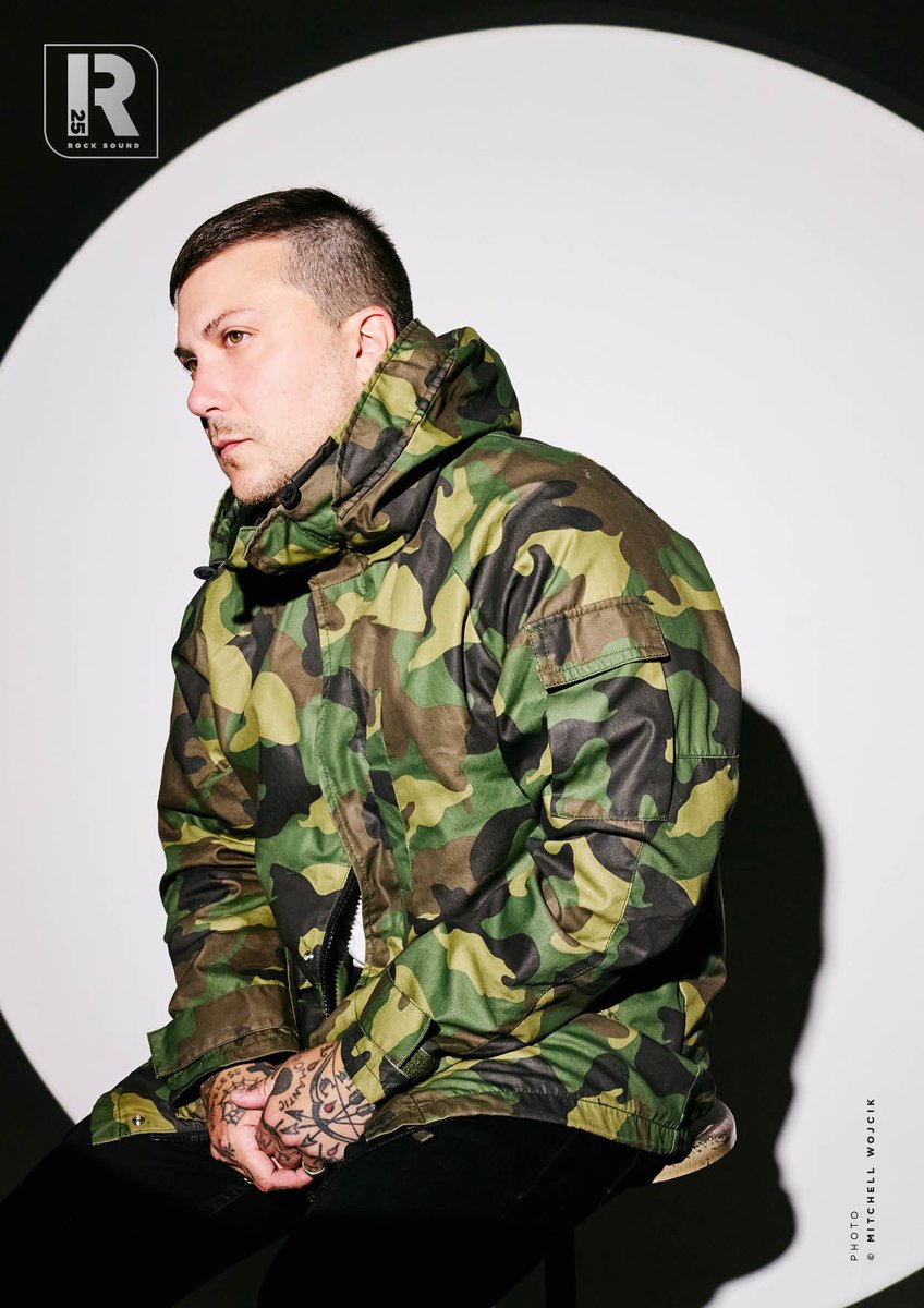 Dilf Frank Iero Hourly (@dilf_iero) on Twitter photo 