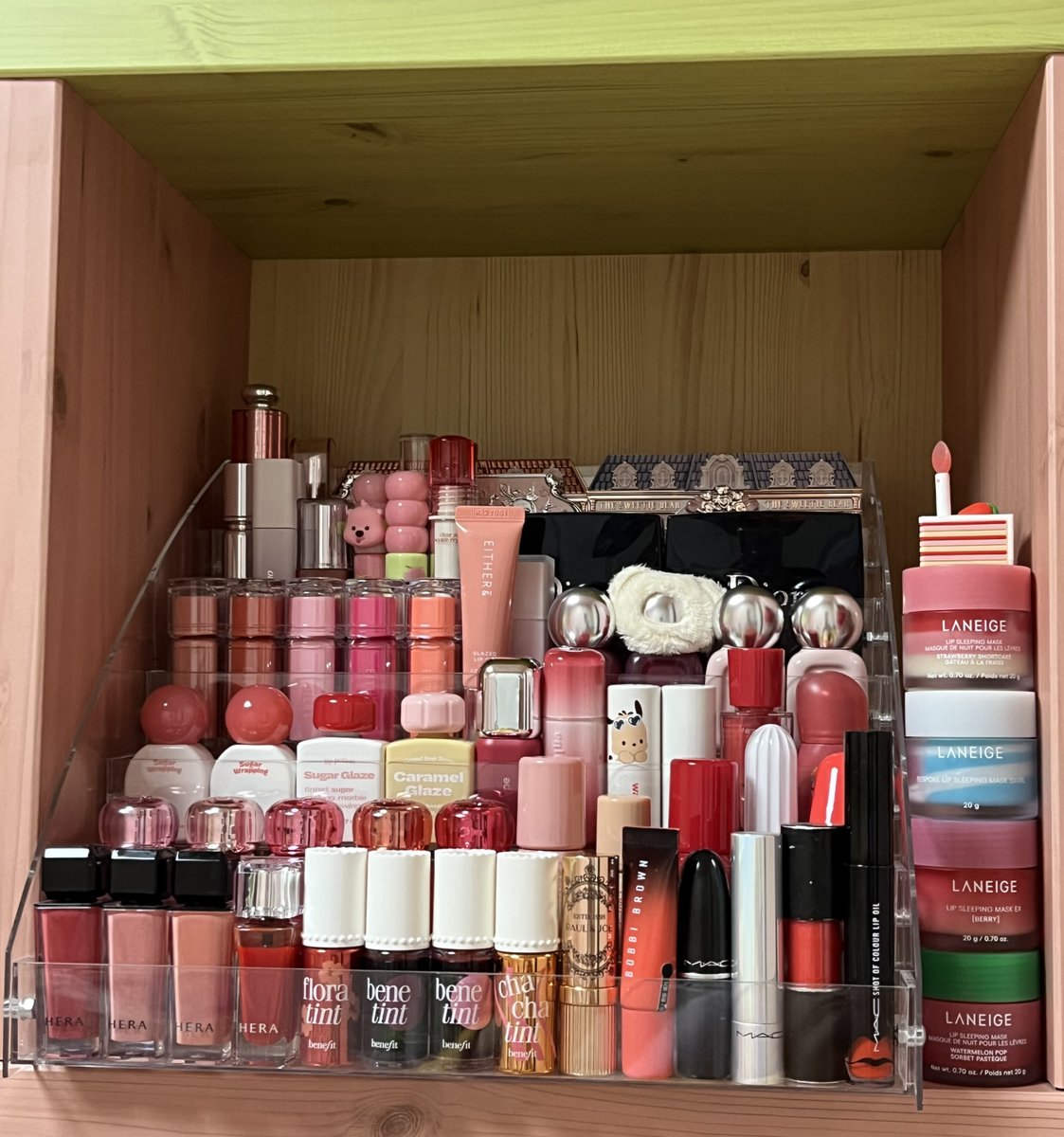 Support_Kim_'s tweet image. 인간 무지개
봄웜 클리어 코덕 지원 입니다💖
현재 뷰티 블로그를 운영하고 있고,
나눔 이벤트도 자주 하고 있어요! (하이라이트 참고)
저와 트친하시고 선물 받아가셔요🌸

피부정보 : 17호 봄웜 클리어 / 건성
립, 치크, 베이스, 하이라이터, 향수, 스킨케어 다 좋아함
귀여운 패키지 못참음