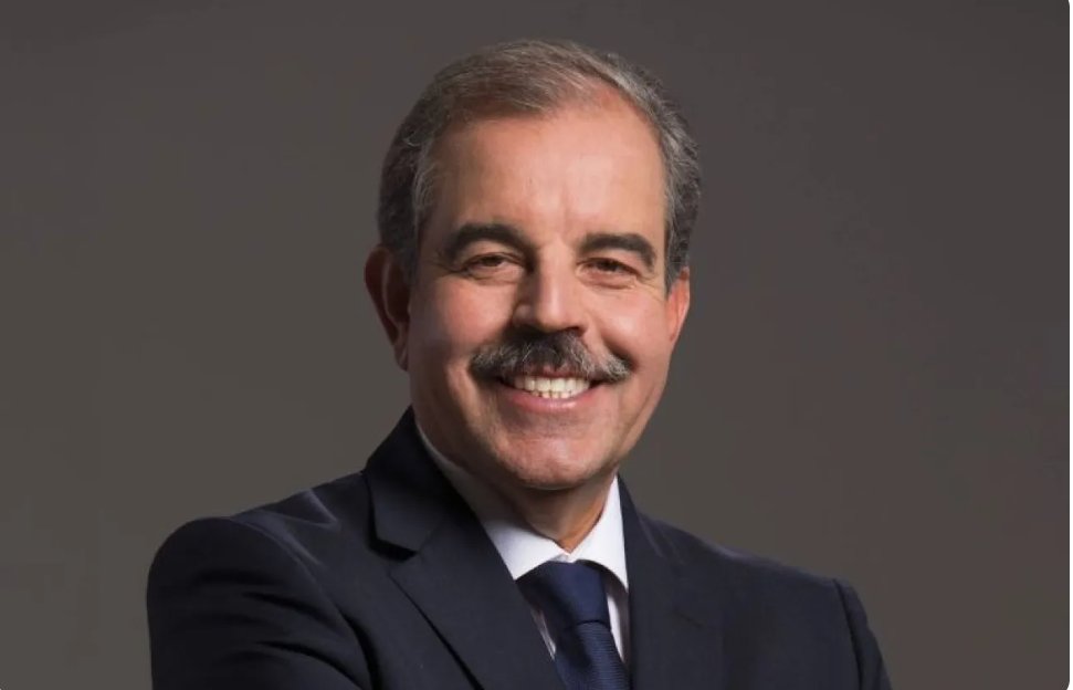 محكمة تونسية تصدر حكما غيابيا بسجن الوزير الأسبق منذر الزنايدي 