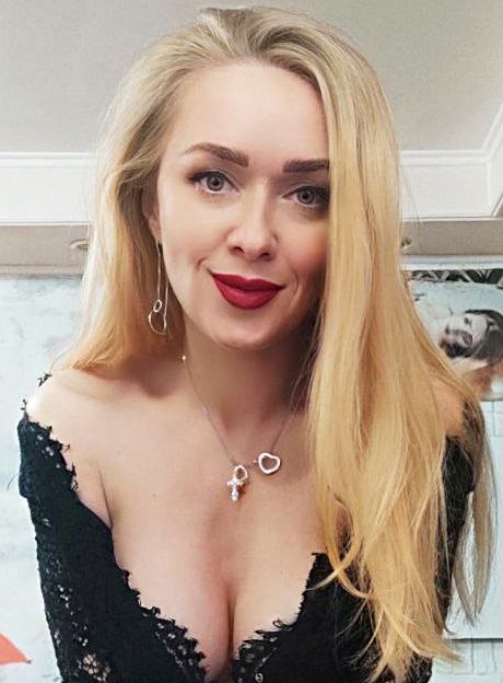 MilaOlder's tweet photo. Cherryyana, 40 (ID-114010), passionate and playful. Find your match on #Victoriyaclub β real profiles only!
#MILF #OlderWomen #RealDating https://t.co/xOVk7plIgz