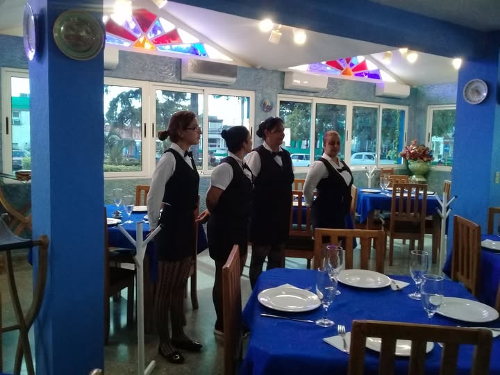 Los esperamos en el Restaurante MarInit de #PinardelRío con  buenas ofertas gastronómicas y un buen servicio.
#ComercioCuba