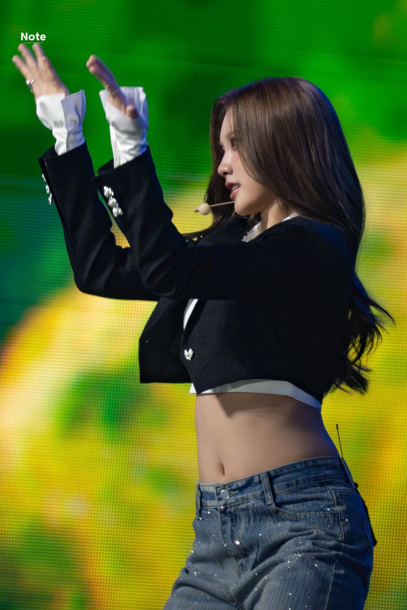 tripleS_Note's tweet image. 251219 가요대축제 트리플에스 설린
#트리플에스 #설린 #Sullin