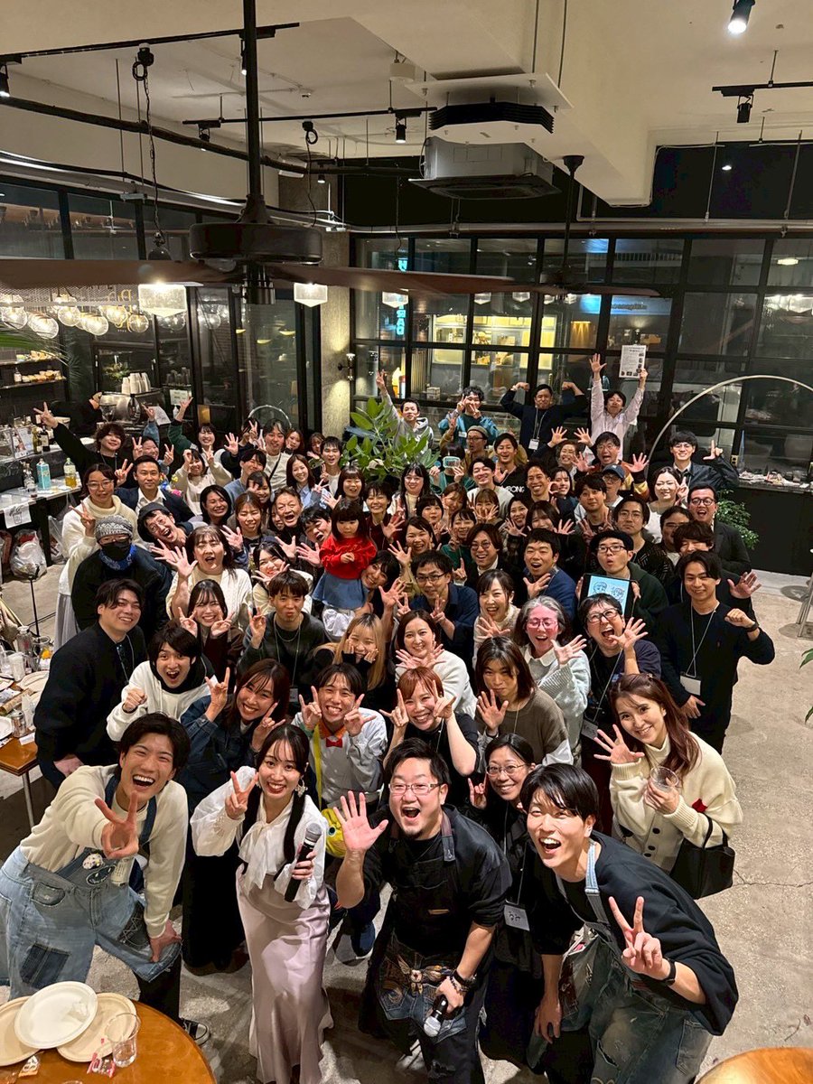 彼女が保育インフルエンサーということでこの前80名集めてイベントしてきた😌

イベントの収支管理/スケジュール管理/公式LINE/キャンペーンなどの施策立案/当日の動き/協賛企業集客アポetc 諸々ぜんぶやりました

結果大成功😭
疲れすぎて次の日は昼まで寝ました(笑)

運営のみんな
参加者の皆さま