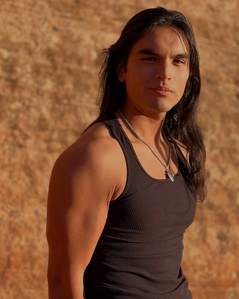 collieshair's tweet image. joshua odjick is younger and more beautiful