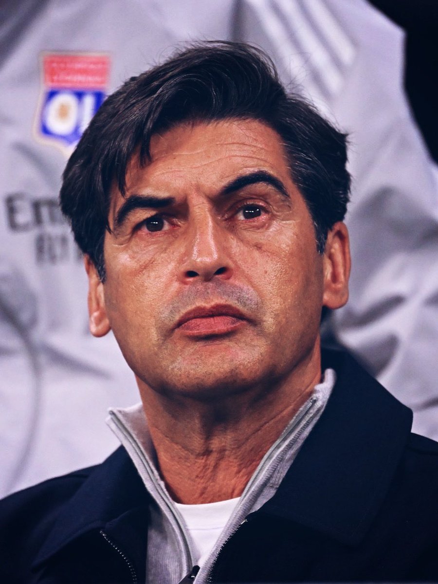 RisingStarXI's tweet image. 🇧🇷📈 𝐄𝐍𝐃𝐑𝐈𝐂𝐊 (𝟏𝟗) is in 𝐒𝐀𝐅𝐄 𝐇𝐀𝐍𝐃𝐒.

The amount of 𝐘𝐎𝐔𝐍𝐆 𝐓𝐀𝐋𝐄𝐍𝐓 Paulo Fonseca has trusted and launched in his career is absolutely 𝐖𝐈𝐋𝐃.

🇫🇷 Lyon (2024 - 2026):
🔜 ENDRICK (19)
✮ Rayan Cherki (21)
✮ Malick Fofana (19)
✮ Khalis Merah (18)
✮…