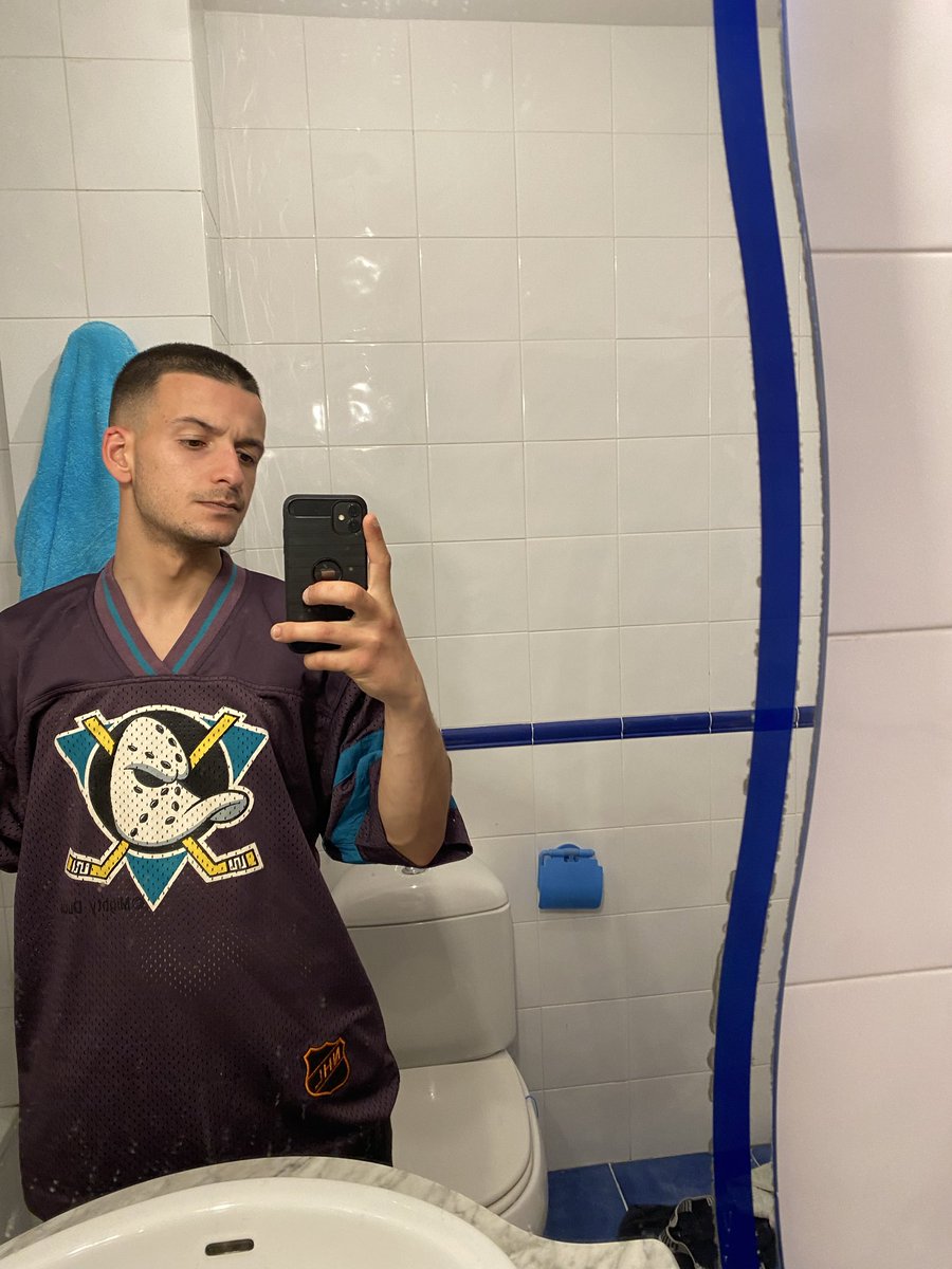 AlphaKariim's tweet image. Cada pago confirma lo irrelevante que eres.🤫🤫💸💸🤠