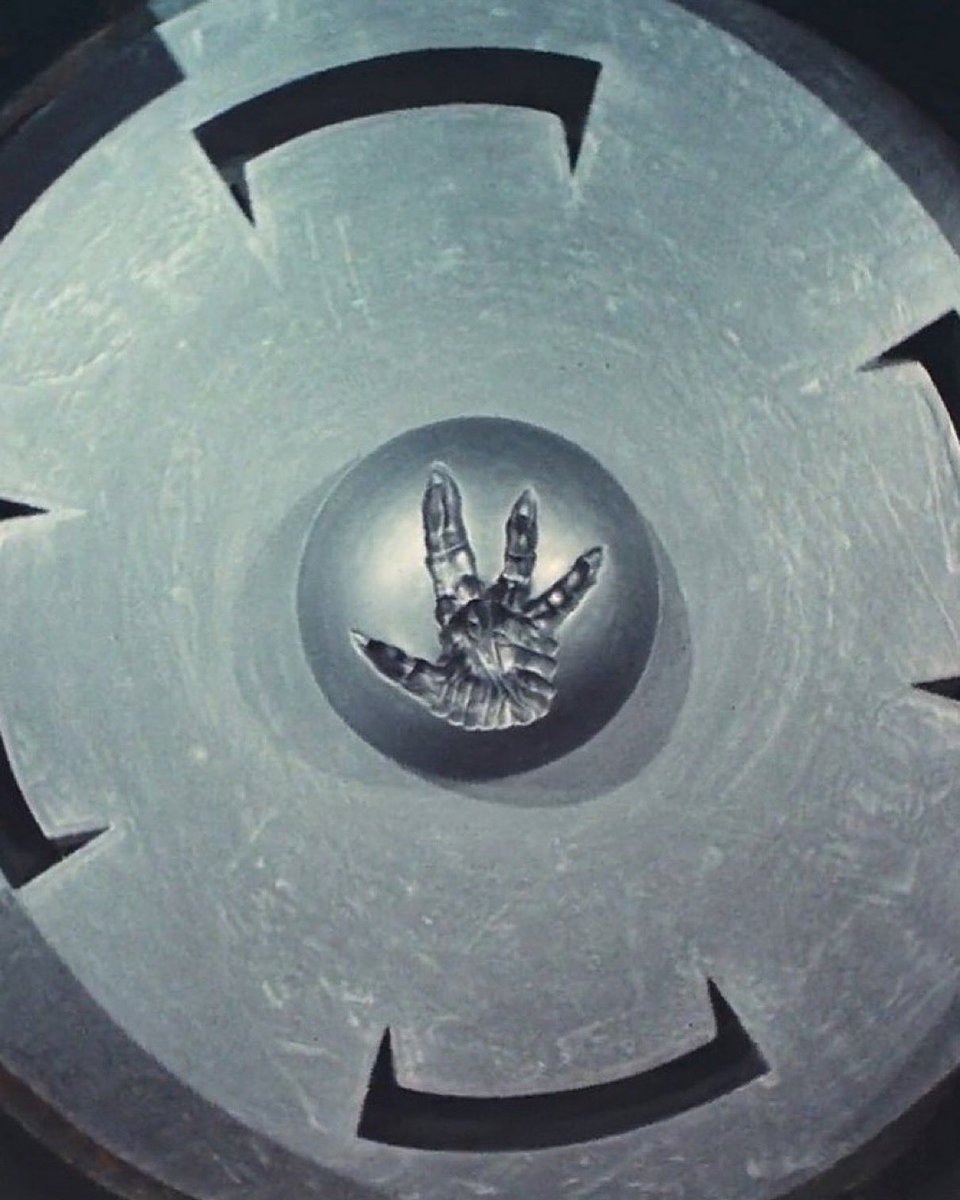 Si lo reconoces, podemos ser amigos.