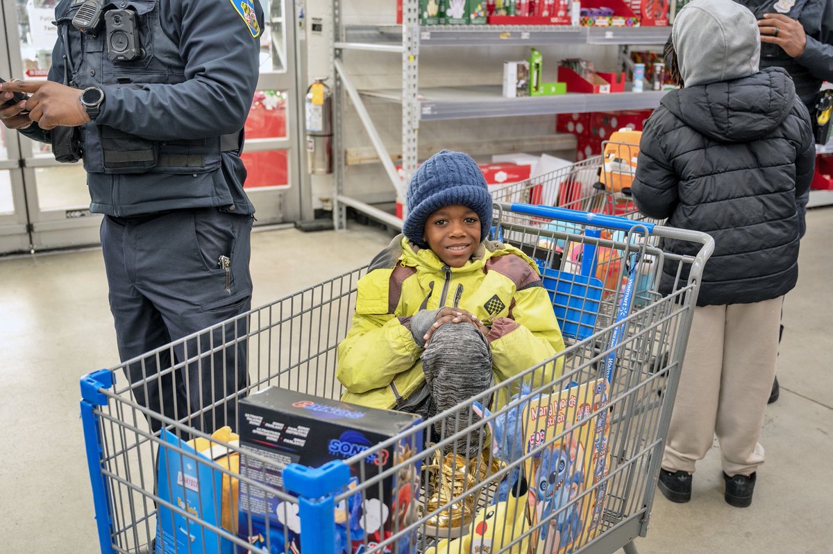 BaltimorePolice's tweet photo. It’s a wrap! Shop with a Cop 2025 is officially in the books 🛍️🛒🚓 On Saturday, more than 25 children were paired with BPD officers for a festive shopping experience. The day was filled with fun, community relationship buillding and holiday cheer #BPDinthecommunity https://t.co/RPJJo5NReh