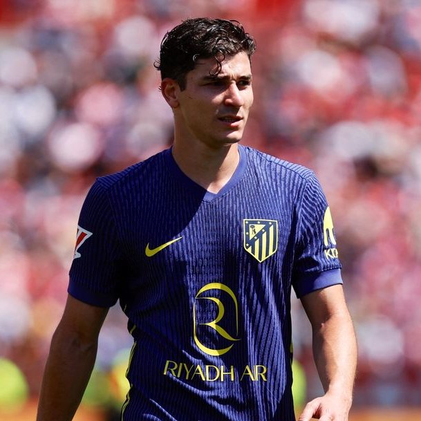 ✅🎁 SORTEO NAVIDAD CAMISETA ATLETI 25/26, a elegir entre las camisetas de esta temporada: 

🎯 Requisitos:  
 1. Seguir a  <a href="/SpidyAtletico/">Spidy Atletico 🕷️</a> y <a href="/Hispadrops/">Hispadrops Retro</a>         
2. Dar RT y Me Gusta.   
3. Menciona dos amigos.       

📅 Fecha limite: Martes 30 de Diciembre.