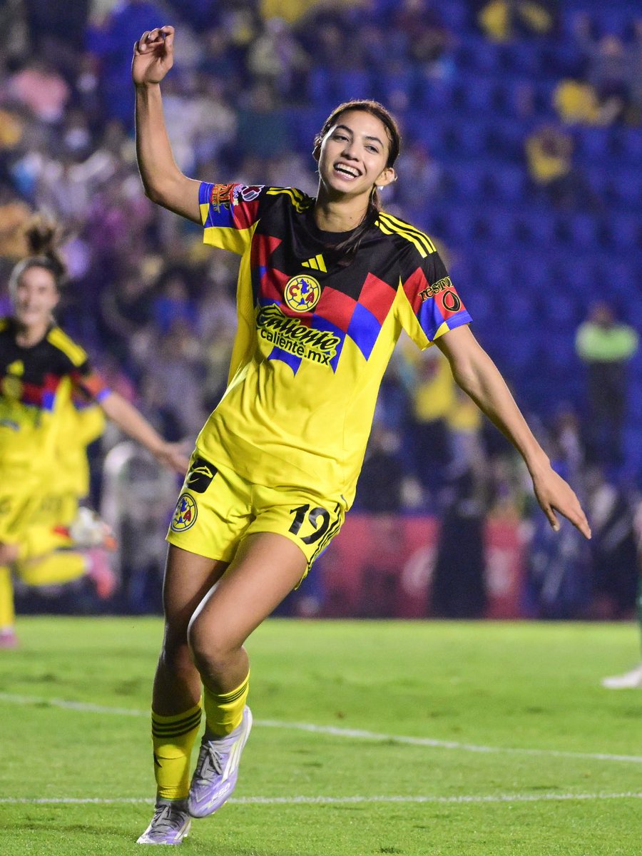 Reconocimiento que se gana en la cancha. 👏⚽️

La IFFHS colocó a Montse Saldívar como la #6 futbolista Sub-20 del mundo 🌍⚽️

✅ Única mexicana en el ranking
✅ 2ª latinoamericana mejor posicionada

Qué orgullo verte brillar así, Montse. 💛🔥