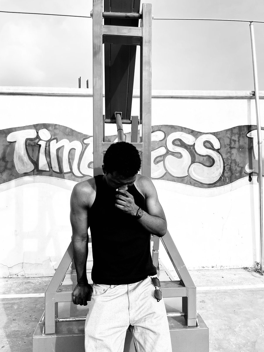 _creativebrown's tweet image. Global 📸