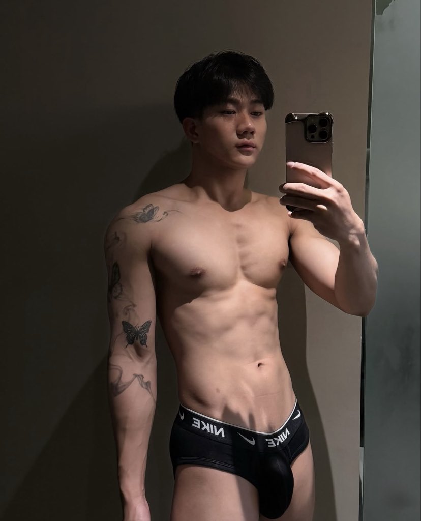 Cá mập 🦈🦈🦈 tweet media