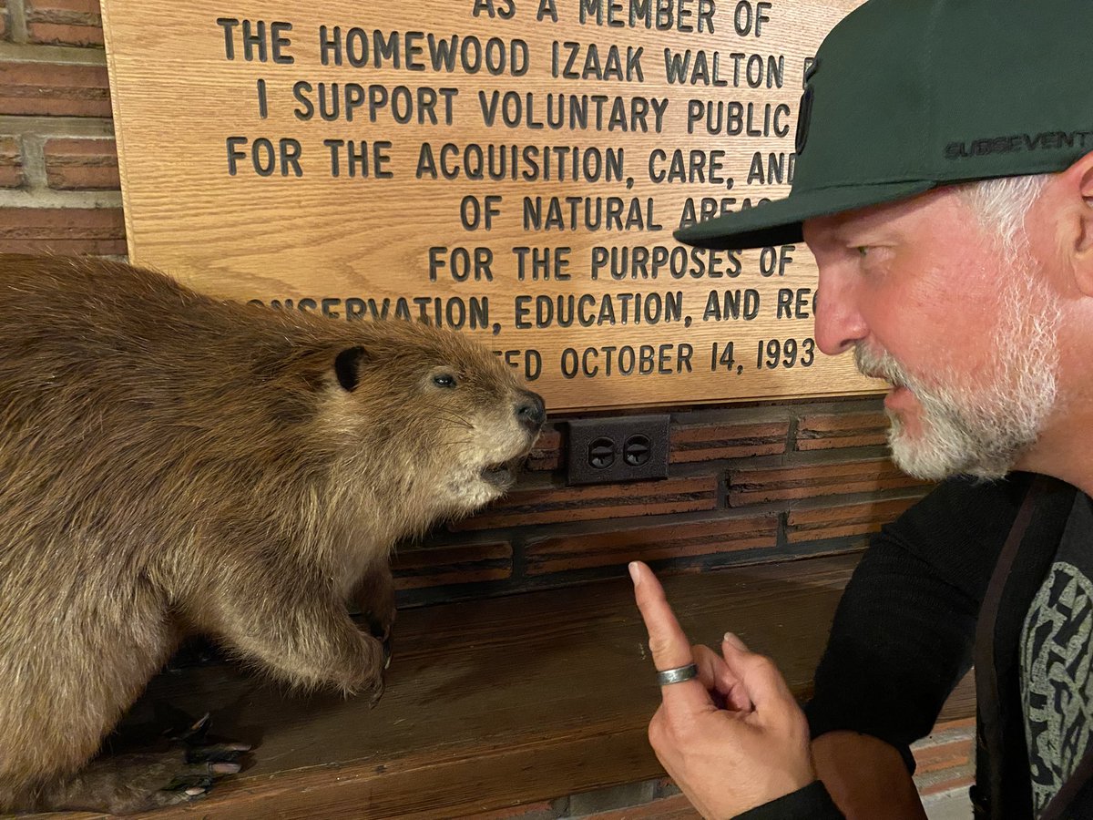 CheapTracks's tweet image. Happy birthday to @CheapTrickRick 

(Seen here having a heartwarming chat with son Miles)

Rick—have all the candy and chocolates from the grocery store that you want today!