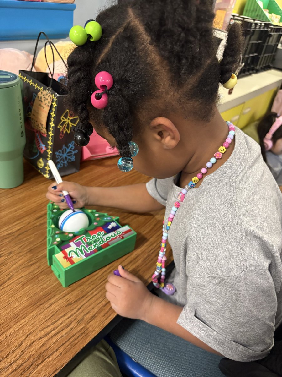 Kristen Rosenthal tweet media