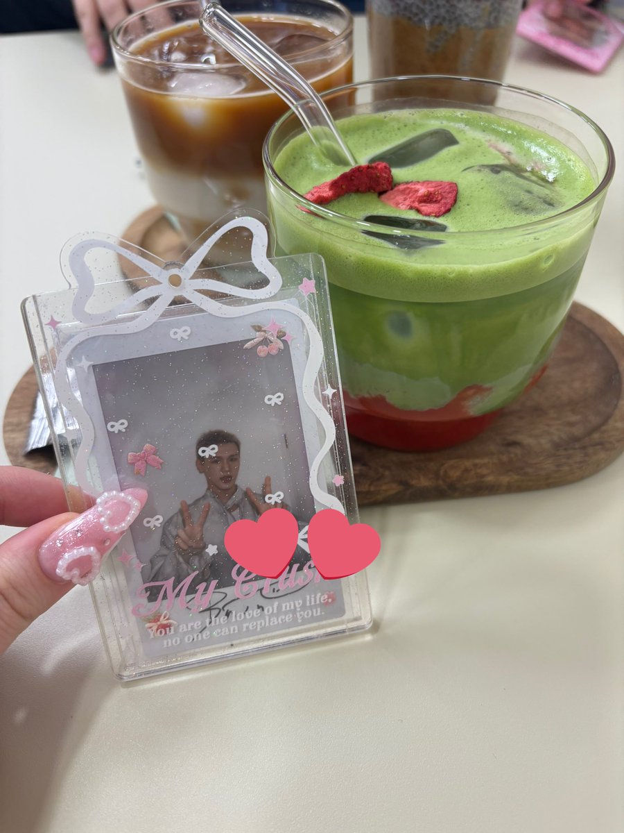 iverryu's tweet image. ꒰ა︵  𝒹ℴ 𝒾 𝓈𝓅ℯ𝓃𝒹 𝓉ℴℴ 𝓂𝓊𝒸𝒽 𝓉𝒾𝓂ℯ 𝒾𝓃 𝒸𝒶𝒻é𝓈? 🎐 ۶ৎ