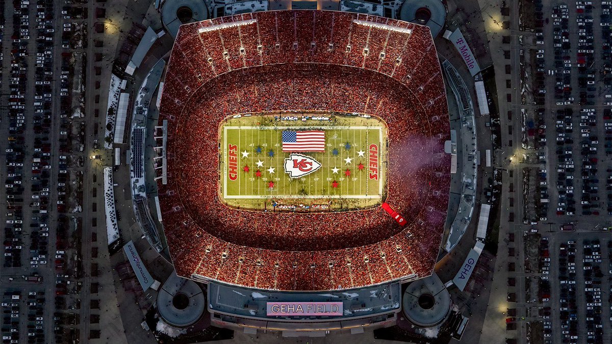 JaredKollerKC's tweet image. So long, old friend. Thanks for the memories, Arrowhead. #ChiefsKingdom