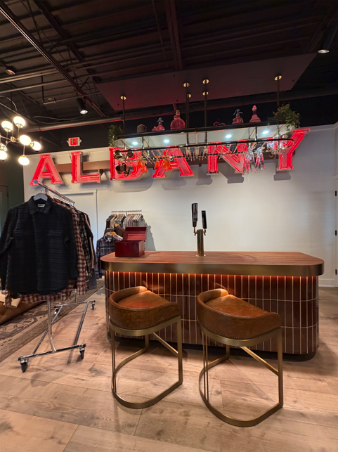 Need gifts for the stylish men in your life? Union Hall Supply Co. offers well-made, modern apparel for those with timeless style. Find them on Broadway in Saratoga Springs or in Albany’s Stuyvesant Plaza.

#mensfashion #capitalregionny #UpstateNY