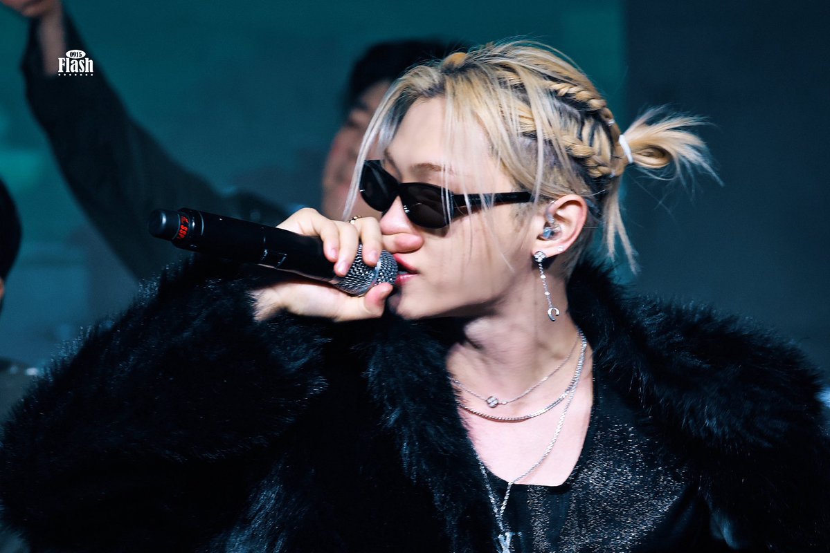 pixievll's tweet image. this picture of felix….WOW