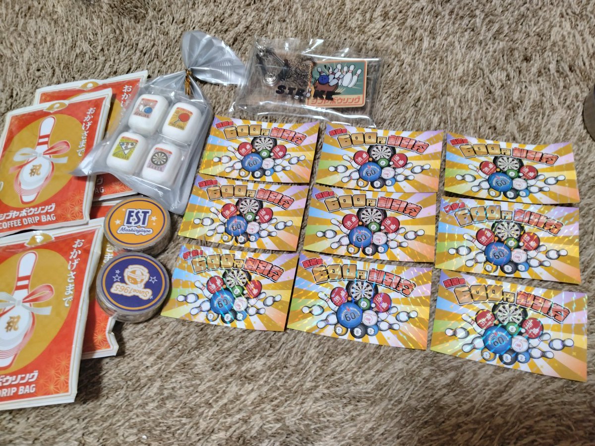 HSCustomizer's tweet image. #ビリヤード #渋谷CUE #年末振興
(・_・;)渋谷は何処もXmas仕様、先日19日ついに5先(ハンデ無し)で師匠に連勝出来ました！！300円のサービス券とパック料金設定無くなったのは悲しいけど、、600円券使い切って勝てたので今年のノルマは達成しました♥