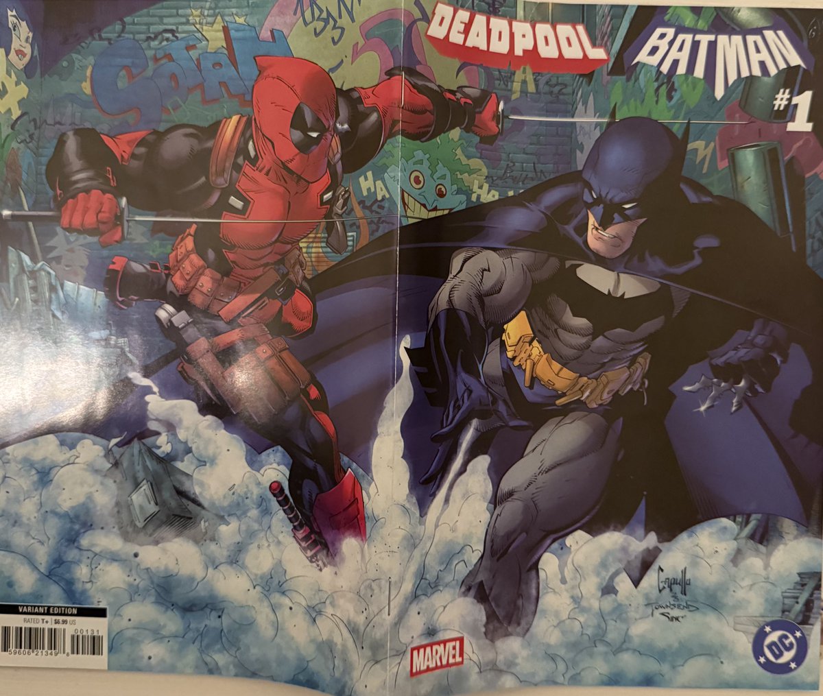 ⚠️ GRAN SORTEO DE NAVIDAD‼️

- Sígueme
- Da RT a este post

Y podrás ganar uno de los dos comics mas vendidos de este año!

El Batman / Deadpool o el Deapool / Batman podrá ser tuyo

Habrá dos ganadores! A que esperas??