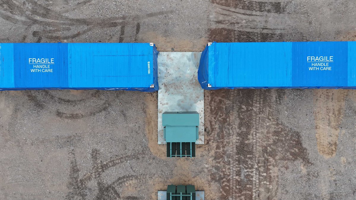 GigaEnergy_'s tweet image. Now this is our kind of unboxing.