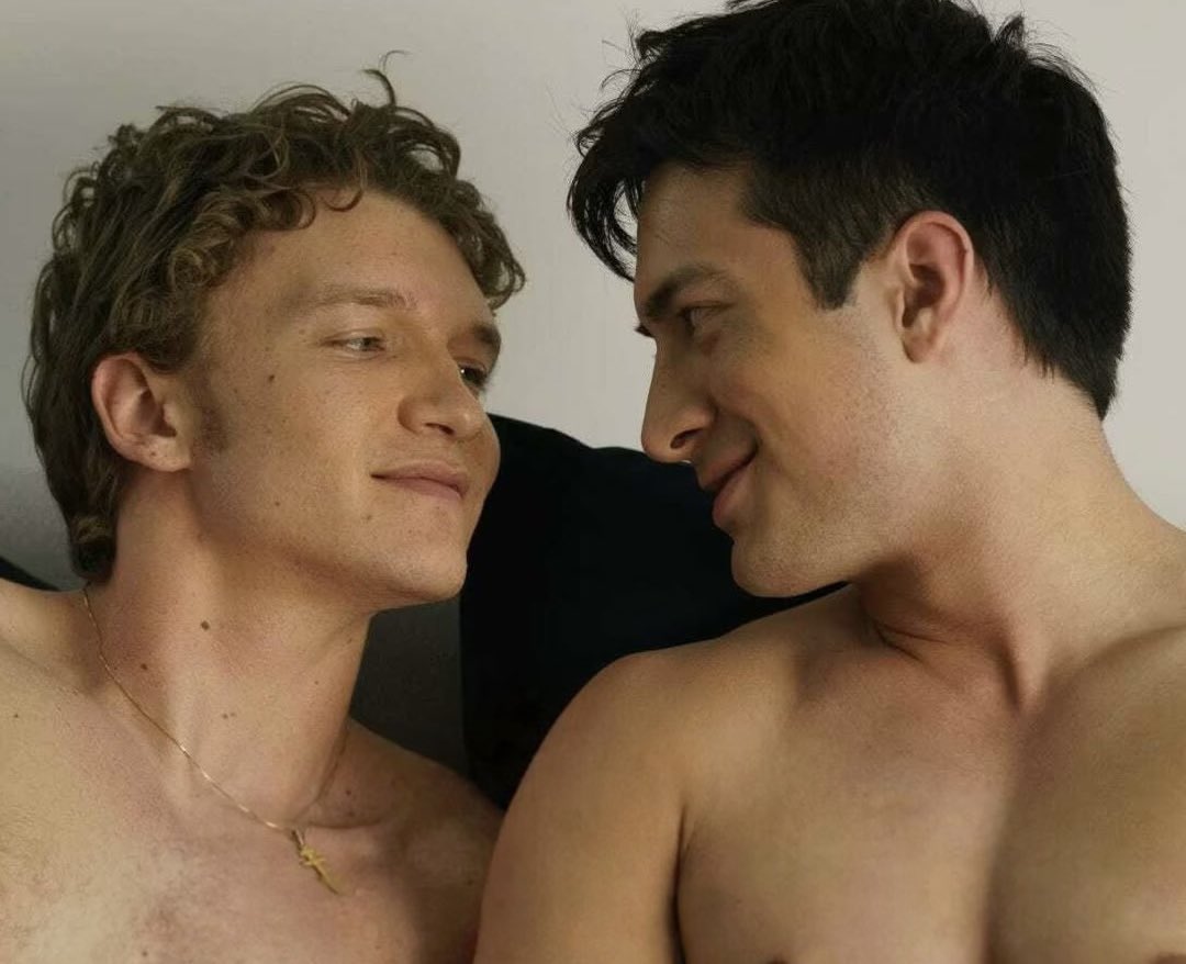 Heated Rivalry Yıldızları Connor Storrie ve Hudson Williams Cinsel Yönelimleri Hakkında Konuştu.

“Kamerada seks yapmak ve birine âşık olmak, arkadaş olunca çok daha kolay” — Connor Storrie, Williams ile dostlukları hakkında.

gmag.com.tr/heated-rivalry…