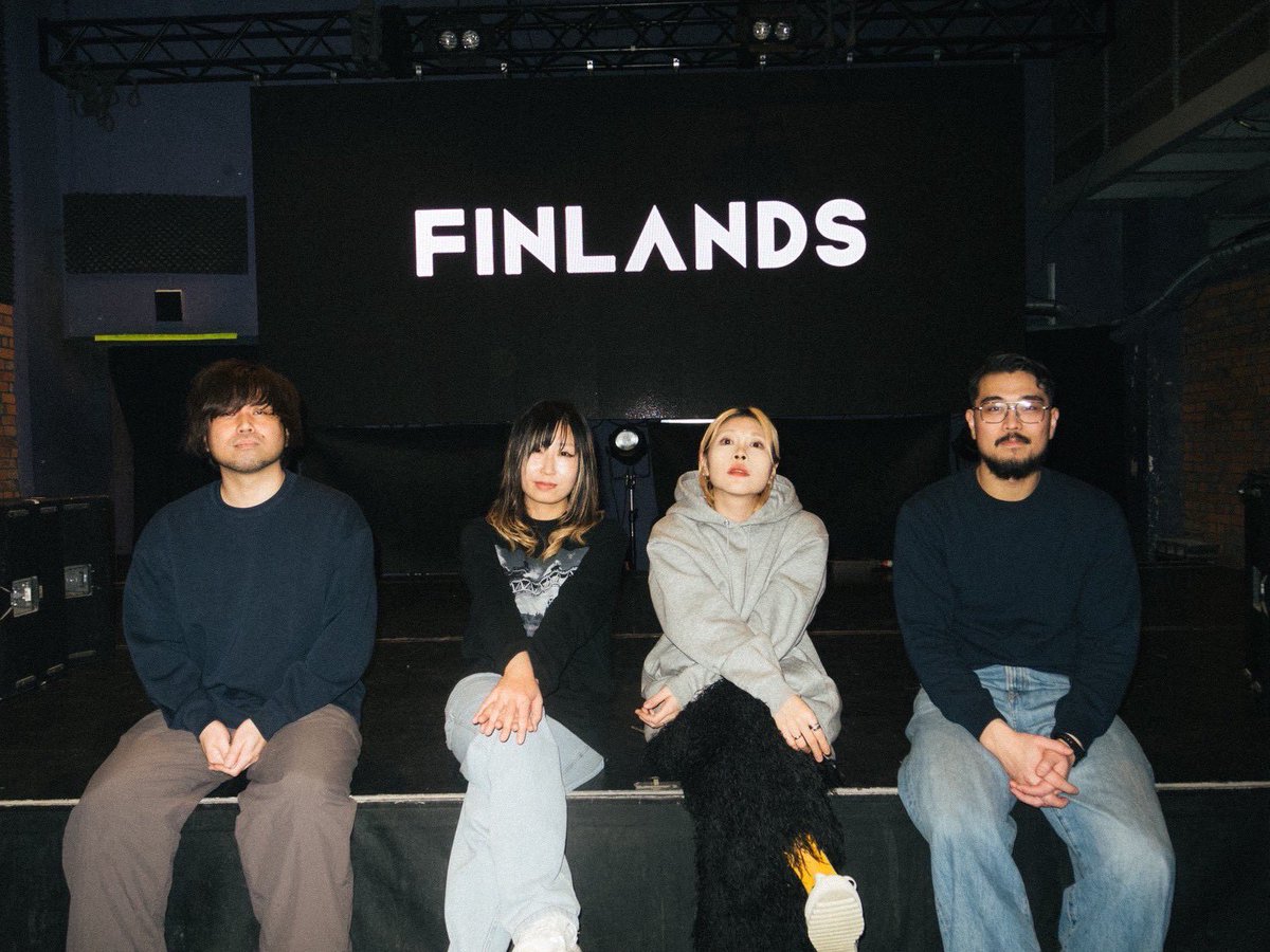 娯楽2025 御礼
御礼参りを。皆様にできたと思う。
ずっと愛してくれる皆様本当にありがとう☺︎
そして10年間面白がってくれて一緒にいてくれるサンバーフリーの社長、スタッフ、サポートメンバーに心から愛を込めてありがとうございます。
これからもFINLANDSをよろしくね☺︎

photo by <a href="/endorika__/">endo rika</a>