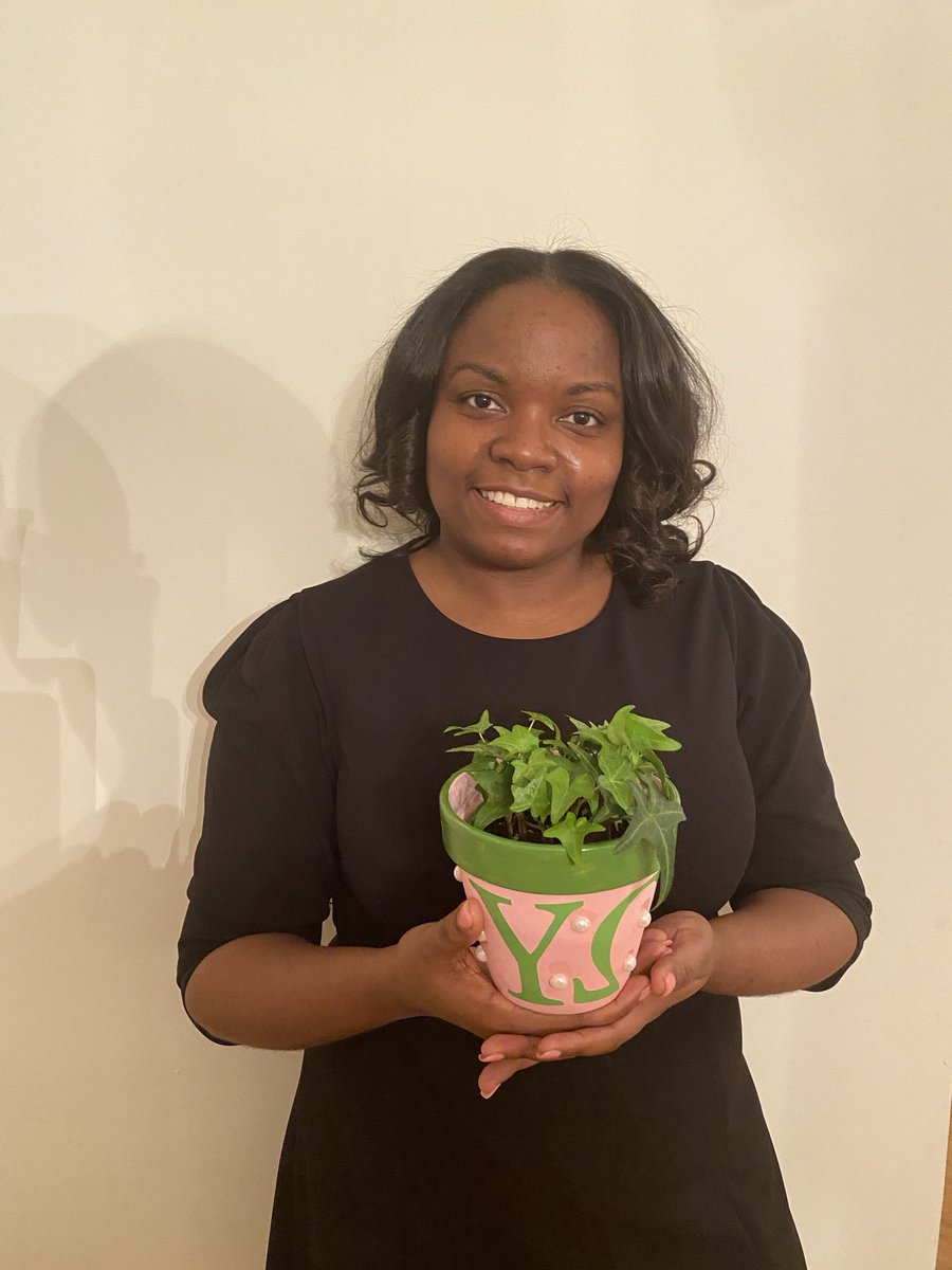 erlee0217's tweet image. I wanted to be an AKA…. An Alpha Kappa Alpha - oh yea.

I wanted to be an AKA, and here’s the reason why….

#Year6💕💚