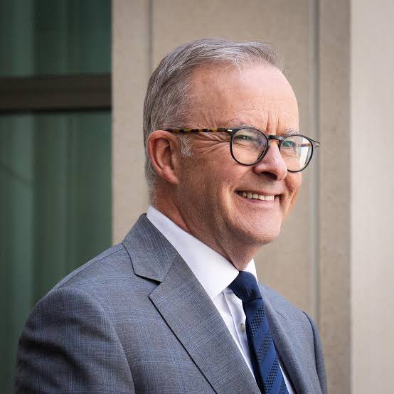 After the Bondi attacks, we can only be victorious as a nation when we unite and fight all forms of terrorism and antisemitism. Heckling one another may not be the solution. Unity is power. It would be great to rally behind our Prime Minister Anthony Albanese in this fight.