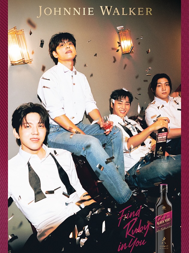 CHORDSIX's tweet image. 🥃 Evenings deepen, notes settle, and the year draws to a close. In collaboration with Johnnie Walker x Black Ruby, DAY6 presents a holiday card that captures stillness, intention, and the richness of shared moments. Crafted for a winter meant to be savored. ✦