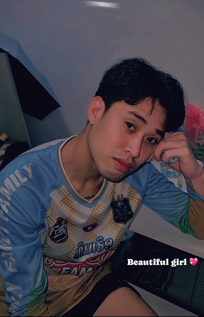 ຄົນເຫງົາ tweet media