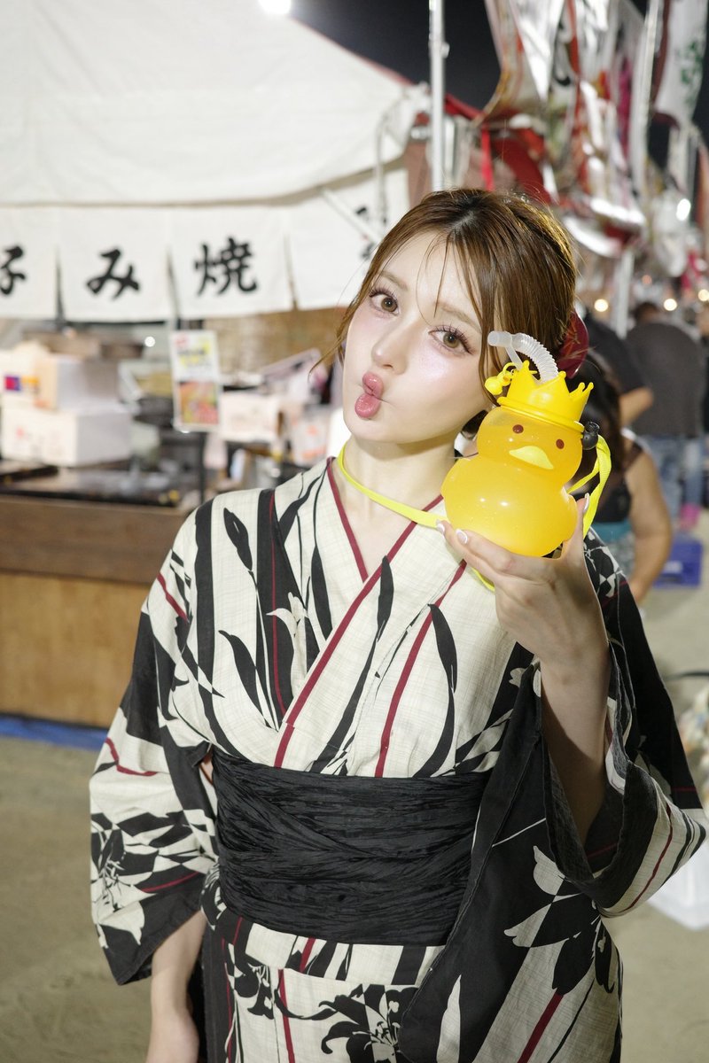 ___momoca___'s tweet photo. 🐥 https://t.co/scOVHig9gp