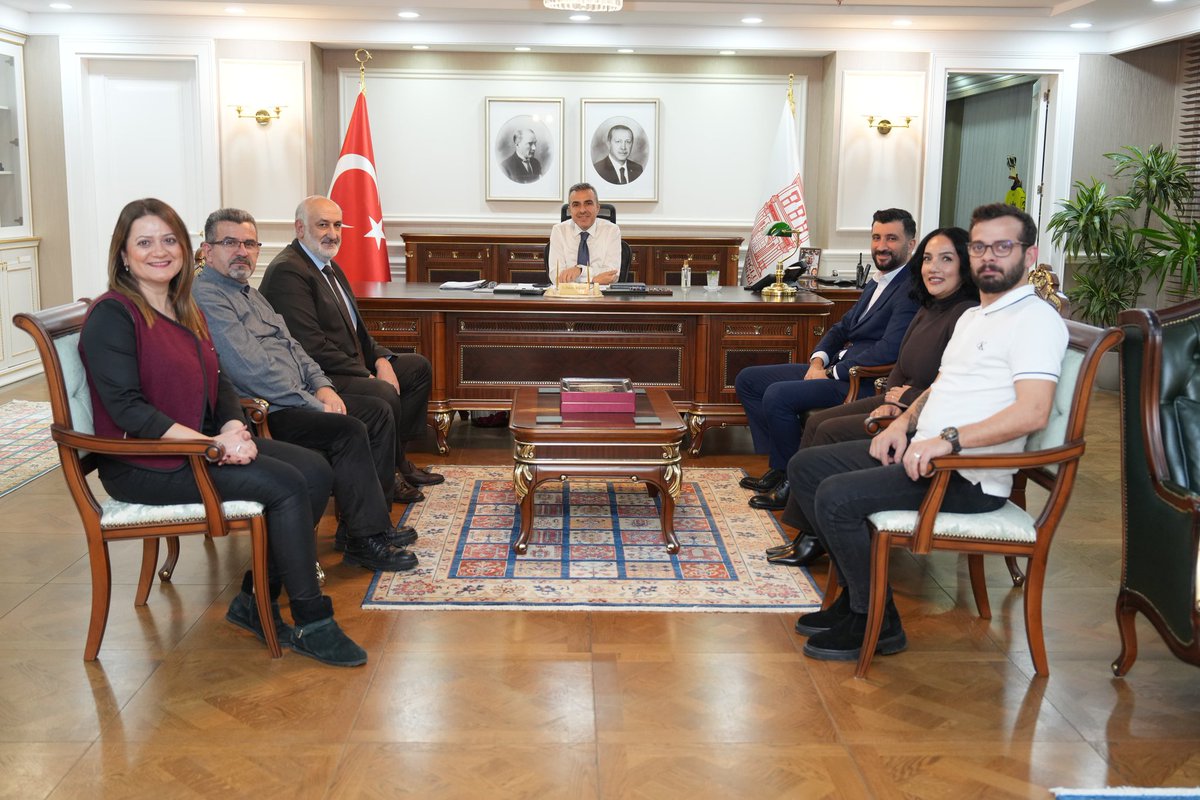 📍Beyoğlu İlçe Müftülüğü Fatih Sultan Mücahitler Kız Kur'an Kursu öğreticileri ve İzci Kulübü öğrencilerimiz,
📍Antalya İli Akseki İlçesi Cevizli Yardımlaşma Derneği Yöneticileri, Kaymakamımız Sayın Abdullah Atakan Atasoy'u ziyaret etti. 
Nazik ziyaretleri için kendilerine