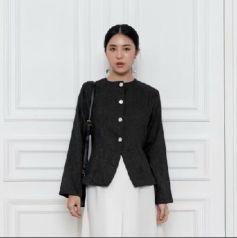 aduhaii__'s tweet image. Kombinasi yang pas antara blazer sama krudung motif. Cocokk bgttt😍😍

Link blazer: s.shopee.co.id/8fLVpP3OcY
Link krudung :
s.shopee.co.id/1LYv5yqRaT

#papah #senang #kucing #PerempuanBerdaya #bahagia #senin