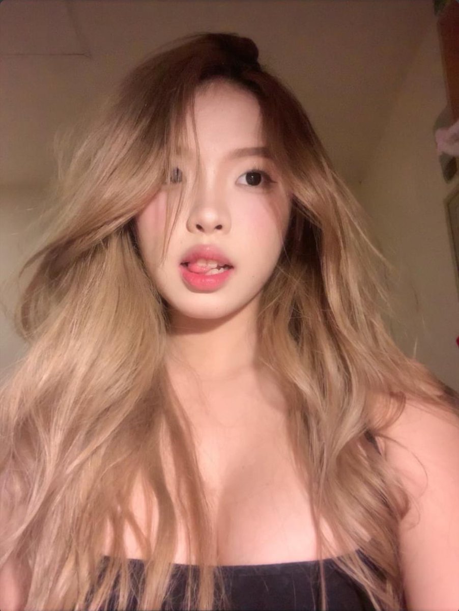 Phạm Minh Khuê tweet media