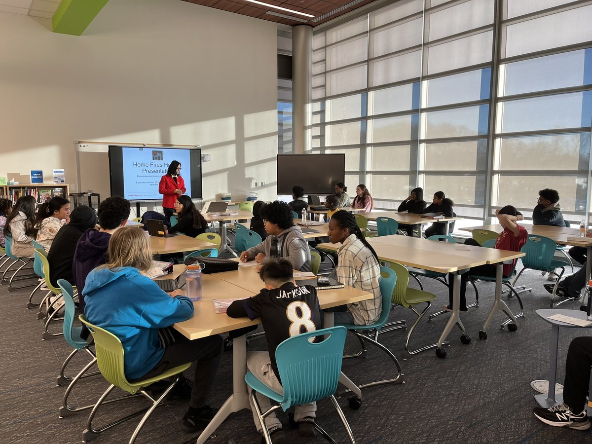 OSMS_CSL's tweet photo. OSMS SGA and Community Schools partners with the American Red Cross to provide Emergency Home Preparedness training to our students. Thank you Red Cross! @NatashaBooms @CSconnect_MCPS @CSMCPS_Leader @LearnerDSLI @RedCross https://t.co/B9oRJd6vvL